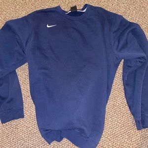 Oversized Nike Crewneck!